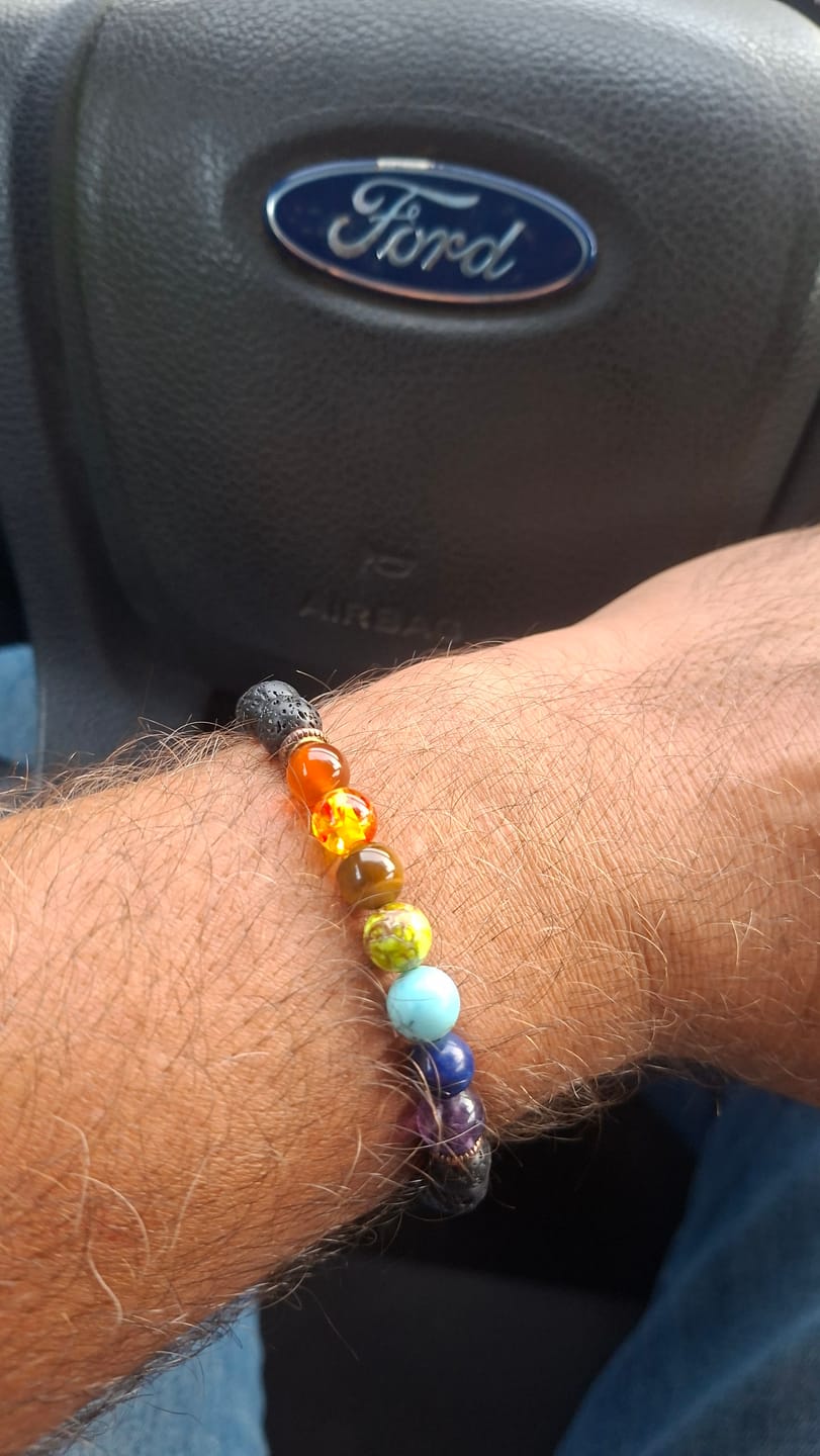 Customer photo review of 7 Chakren Lava Armband