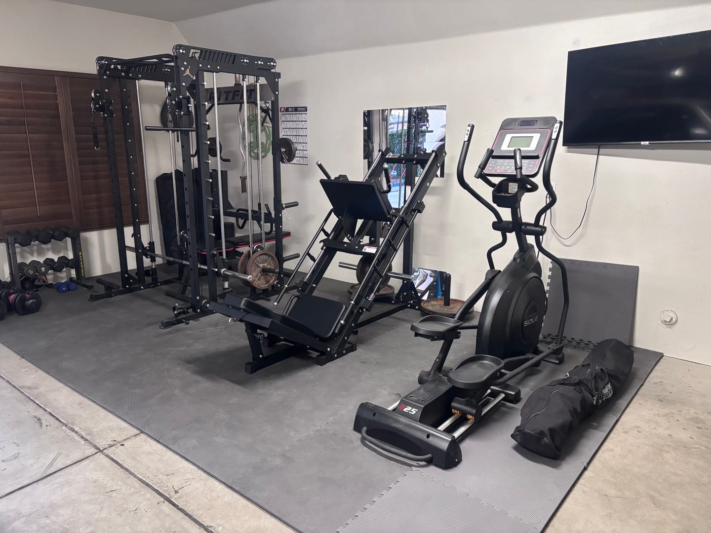 Customer photo review of RitFit BLP01 45 Degree 3-In-1 Leg Press Hack Squat and Calf Raise Machine