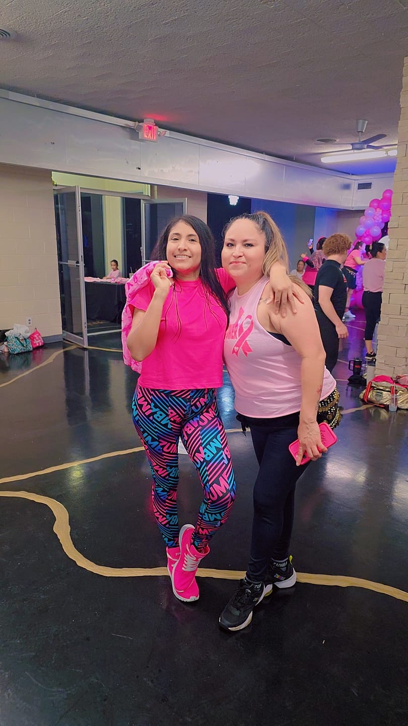 Customer photo review of Electric Feel Z-Lift High Waisted Ankle Leggings - Blue/Pink