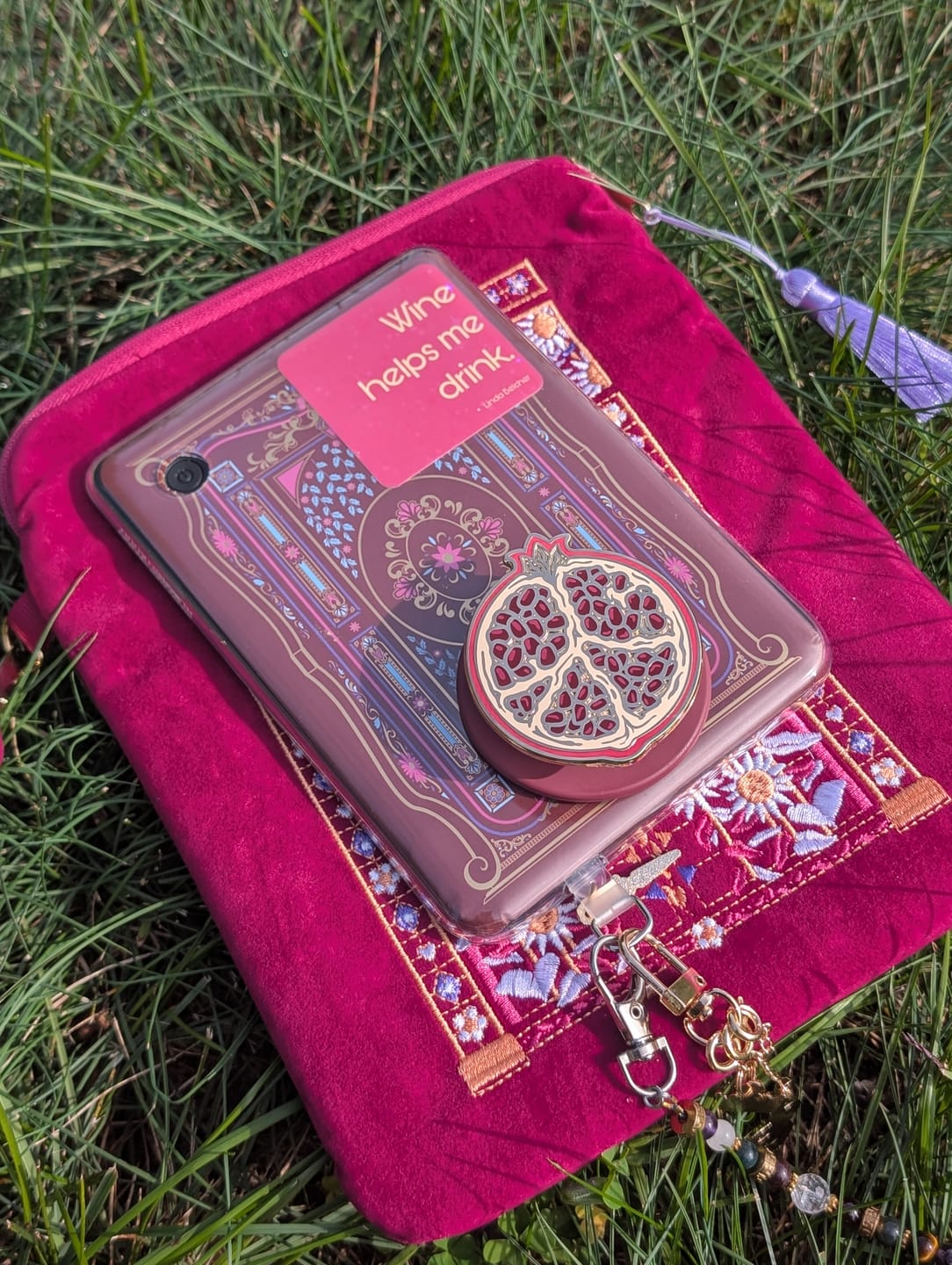 Customer photo review of Pomegranate Clingie - Wine