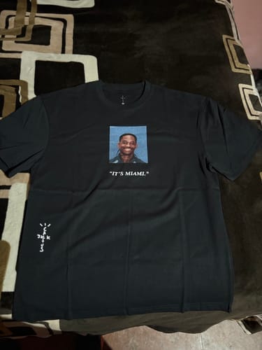 Customer photo review of Free The Rage Tee 2