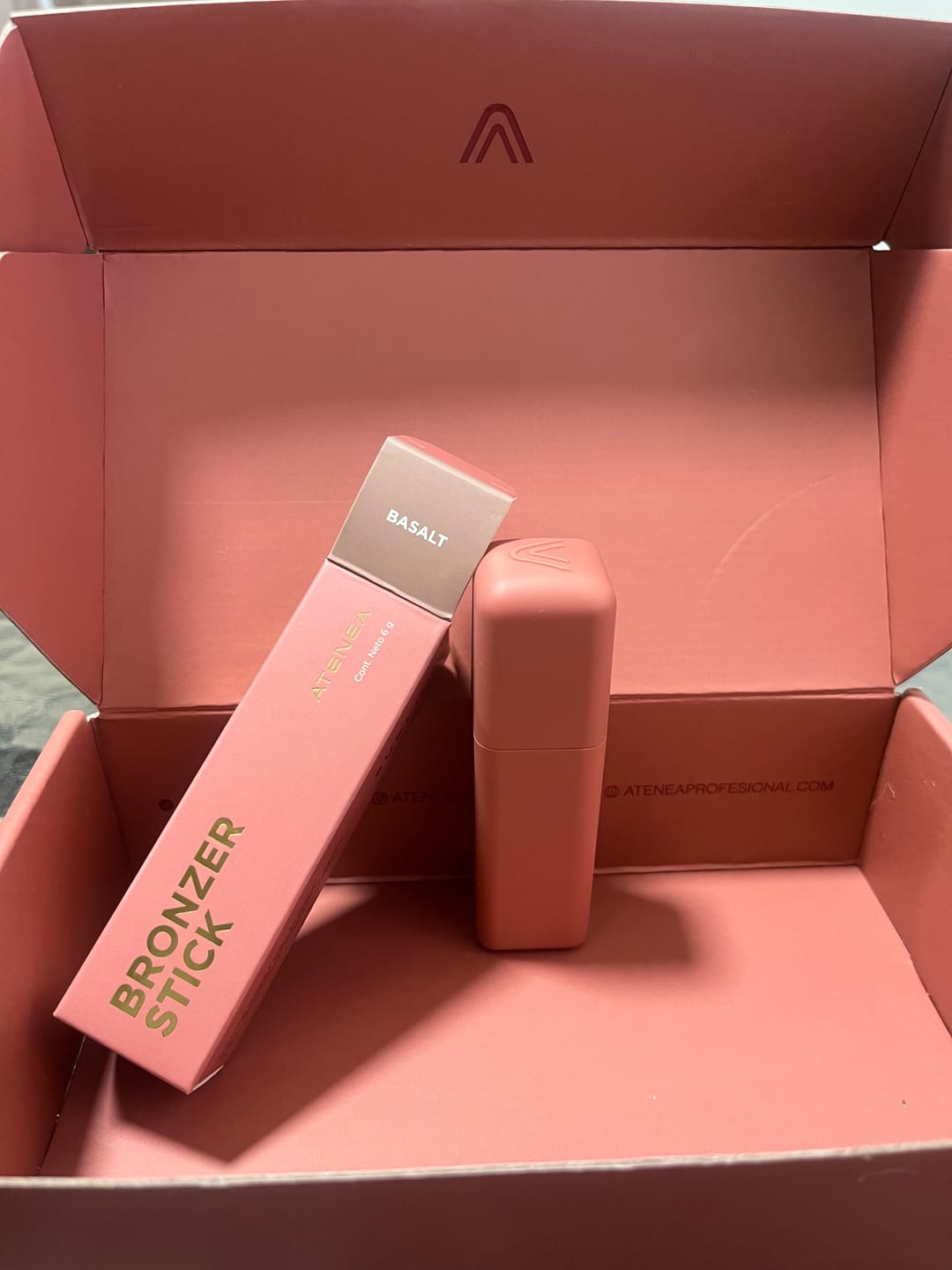 Customer photo review of CONTORNO EN STICK SUBLIME