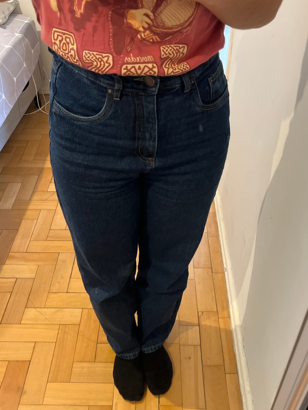 Customer photo review of Calça Jeans Reta Araçá Azul Escuro