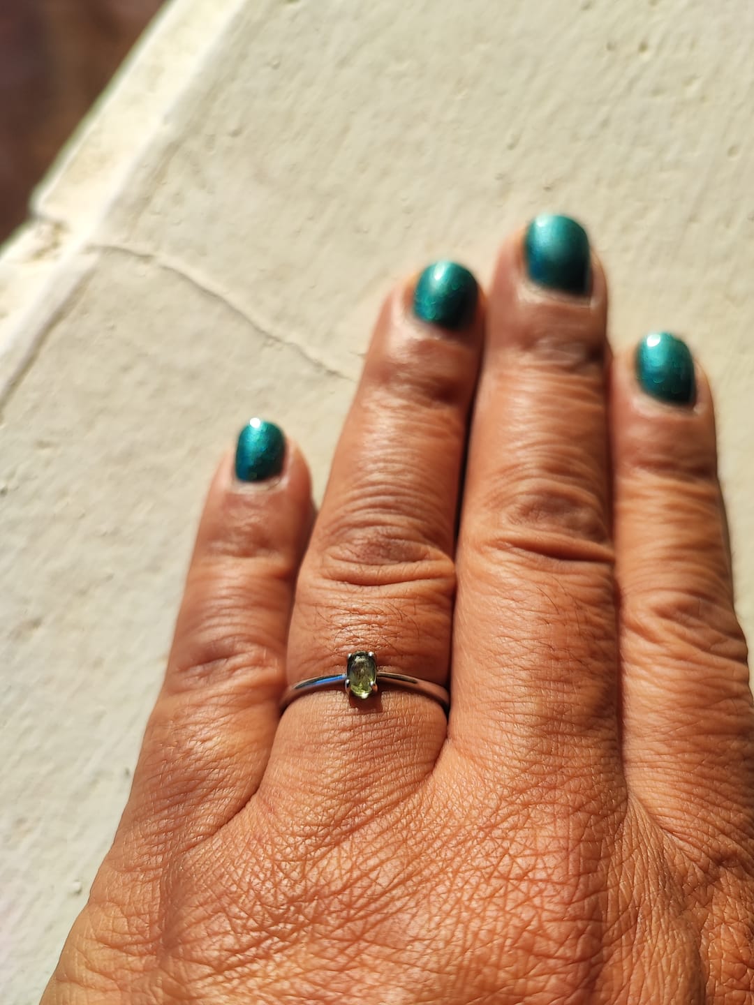 Customer photo review of Anillo Moldavita Ajustable | Buena suerte - Espiritualidad