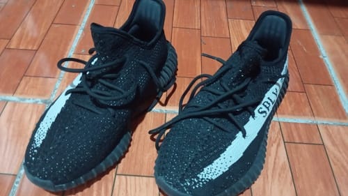 Customer photo review of Yeezy 350 V2 Core BlackWhite (OG) G5
