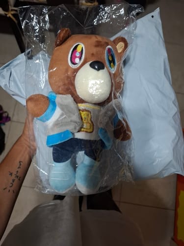 Customer photo review of Peluche oso Graduation Kanye West