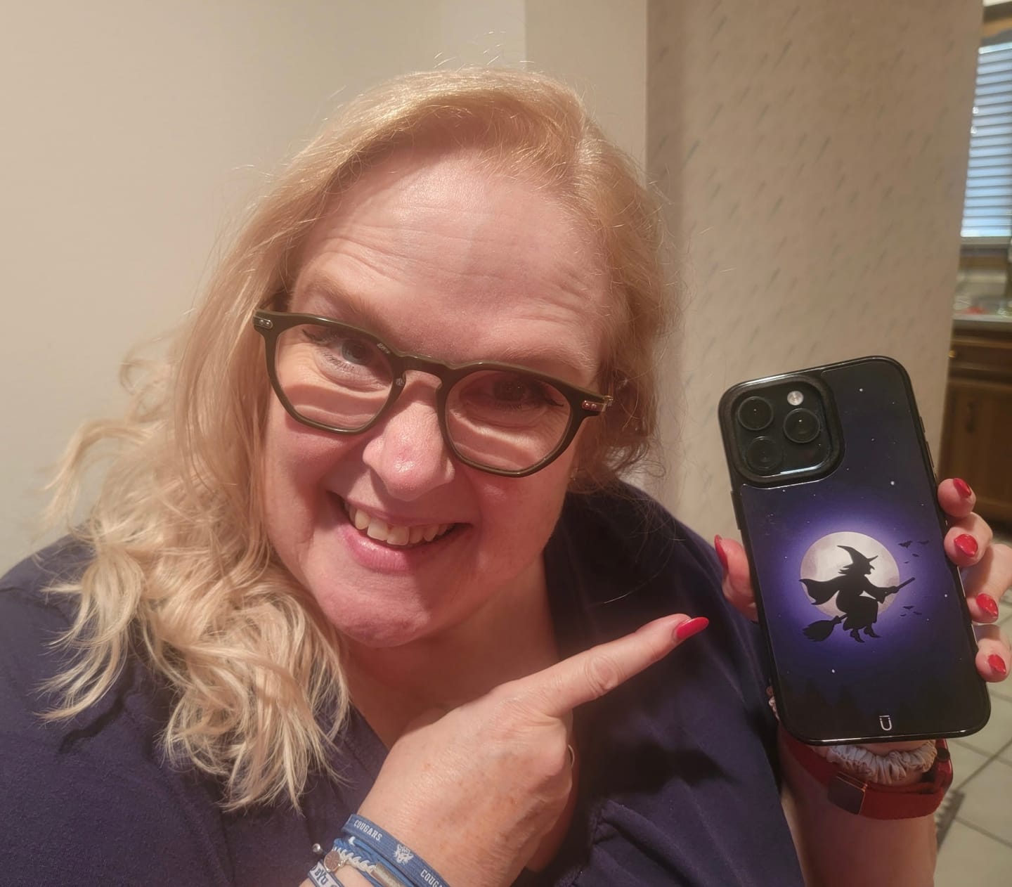 Customer photo review of Amanda - Night Of The Witch