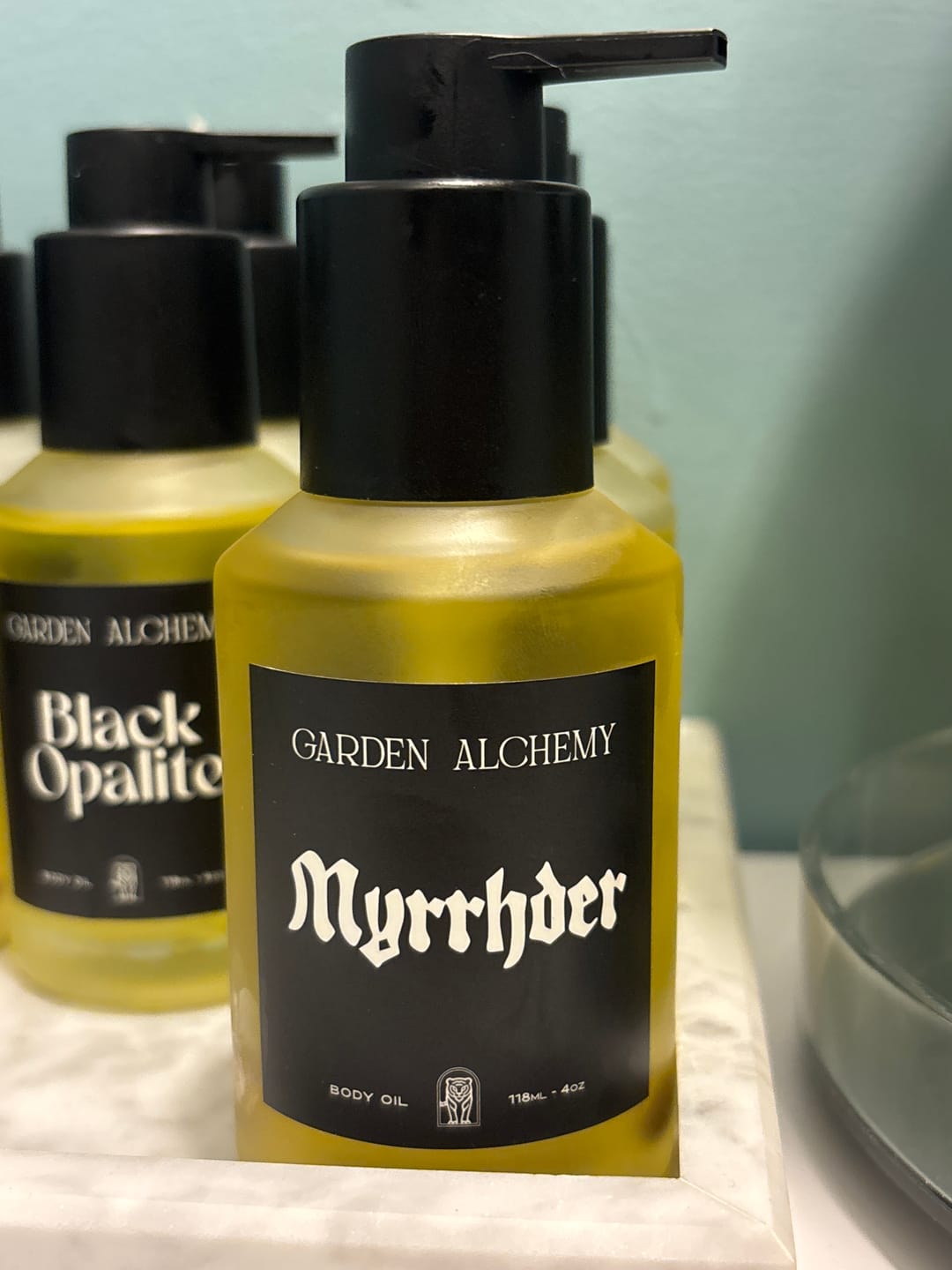 Customer photo review of MYRRHDER body oil