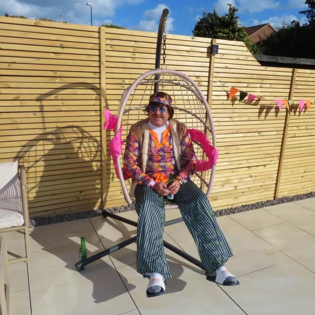 Customer photo review of 60s Singer Costume, Male
