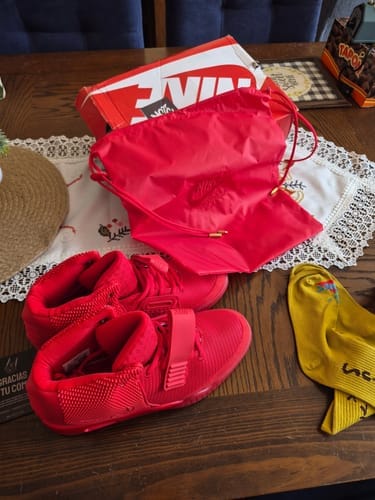 Customer photo review of YEEZY RED OCTOBER