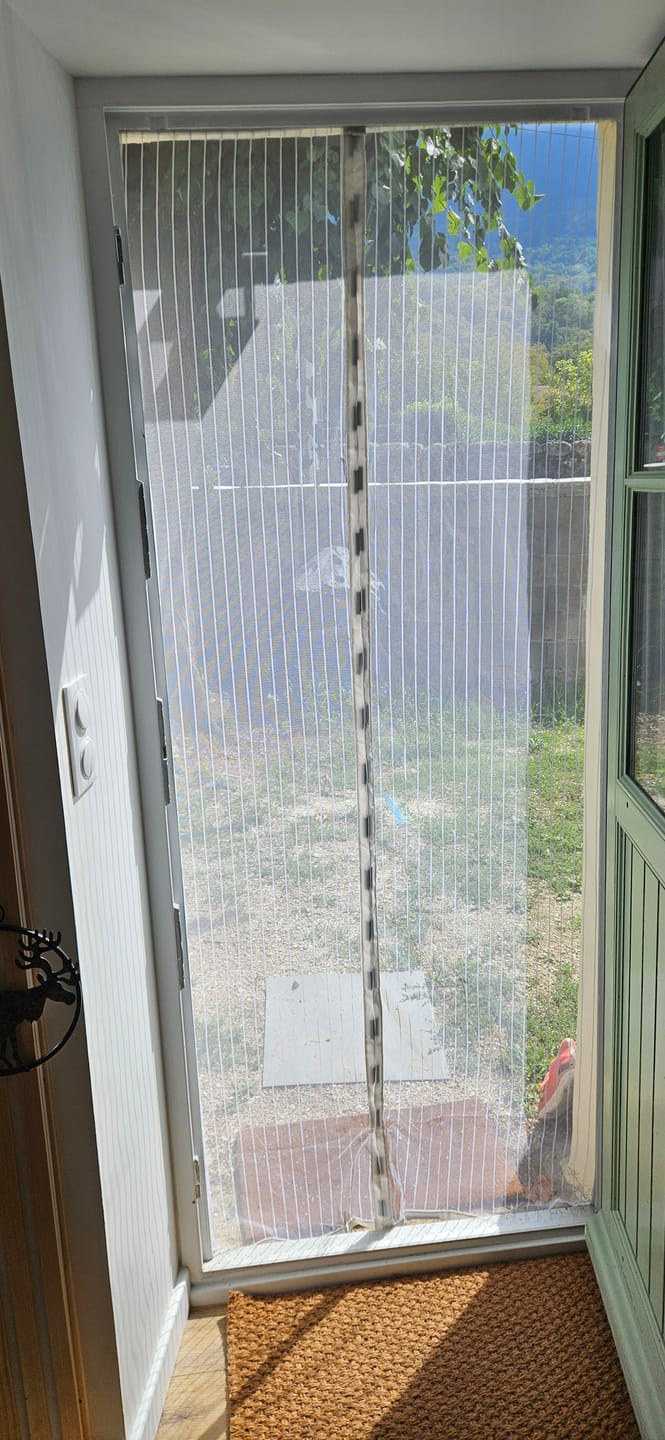 Customer photo review of Moustiquaire Fenêtre Intégrale