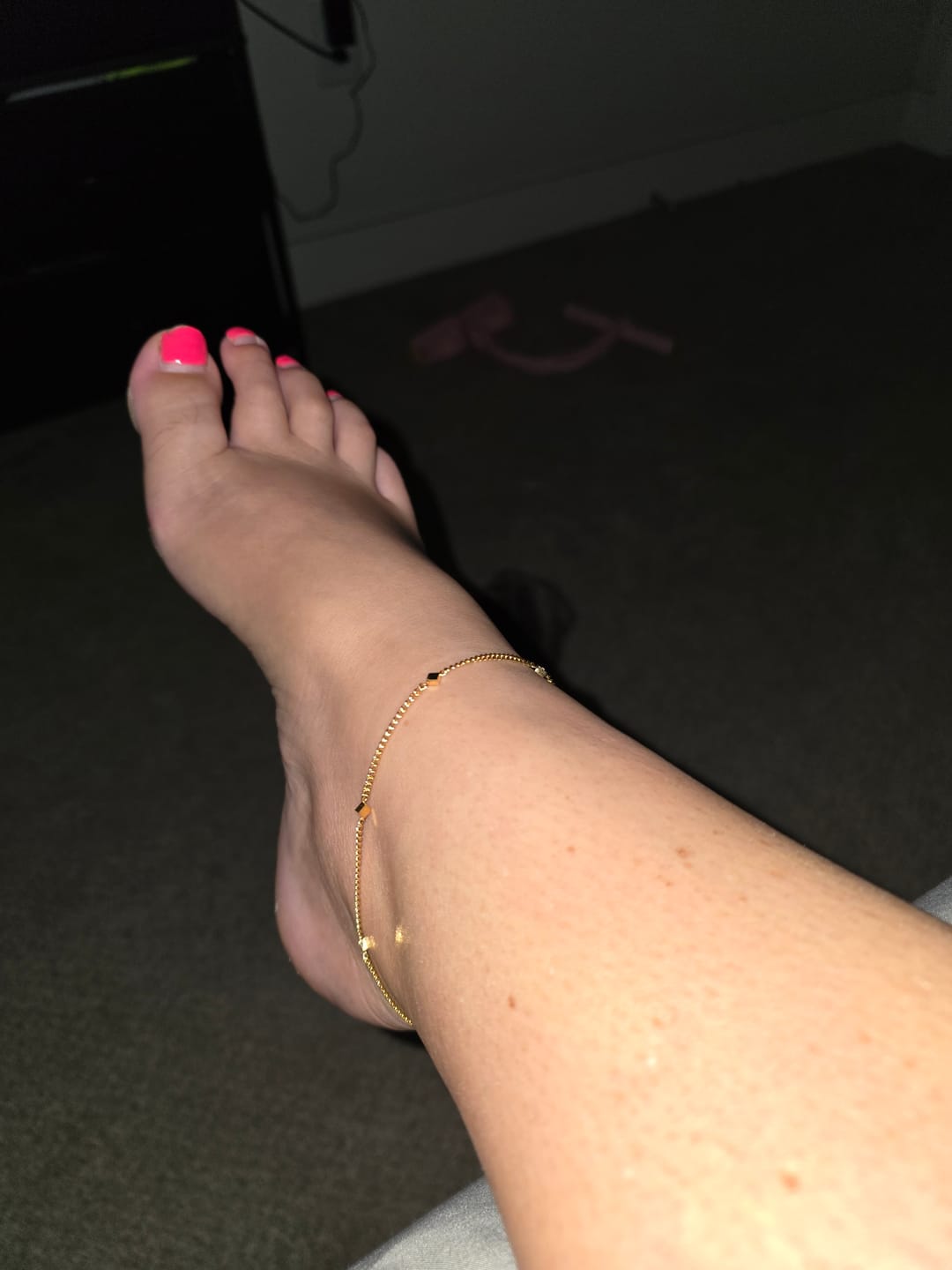Customer photo review of Crystal Chain Anklet