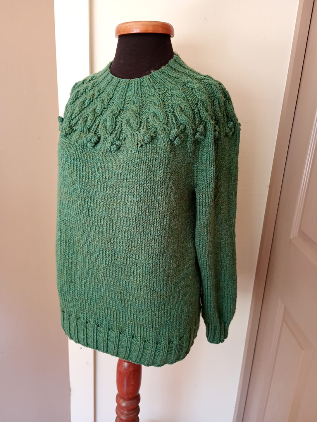 Customer photo review of Clase con Patrón  Sweater Refugio | Adulto