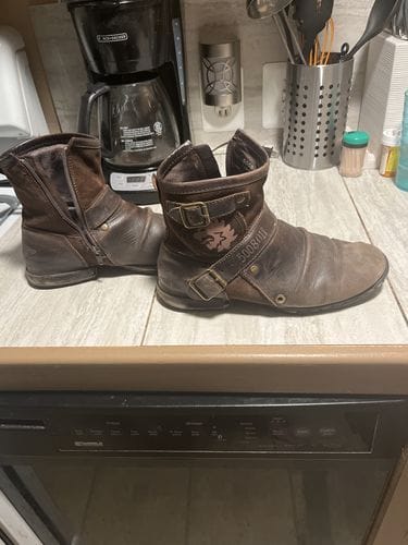 Customer photo review of Otto's Leather Motorcycle Biker Boots