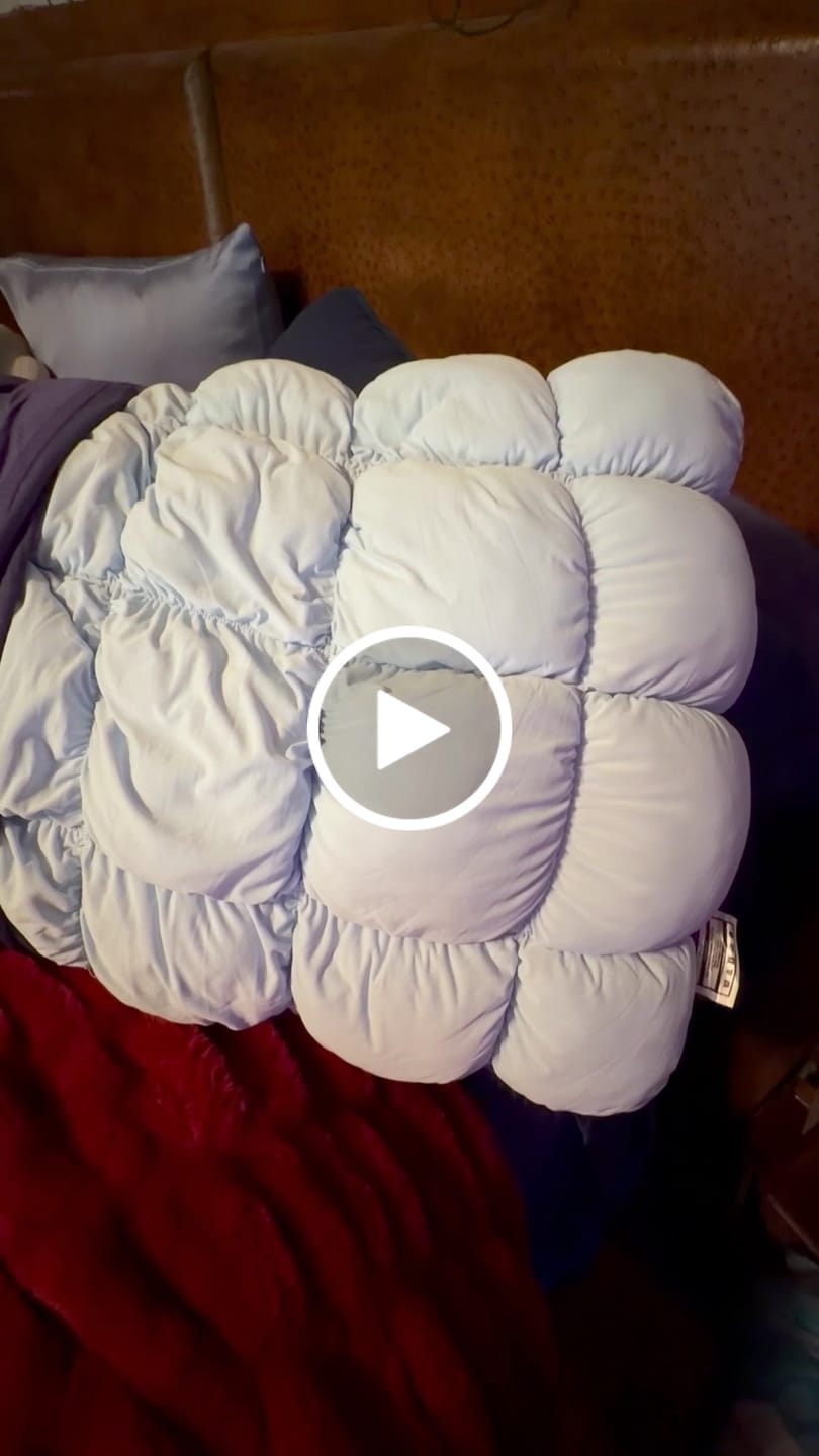 Customer video review of Ploof Pillow