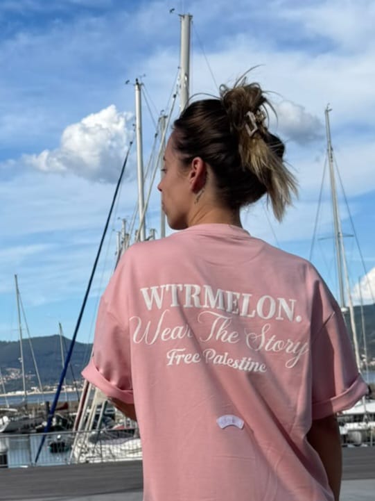 Customer photo review of Wear The Story Pink - Shirt