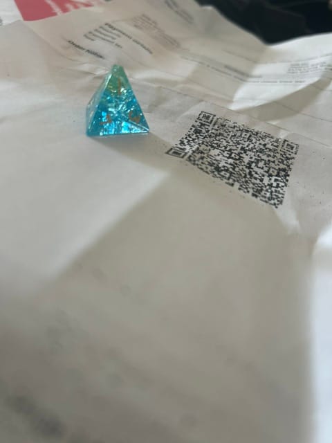 Customer photo review of Pre-Order || Calypso Shattered Glass Dice Set