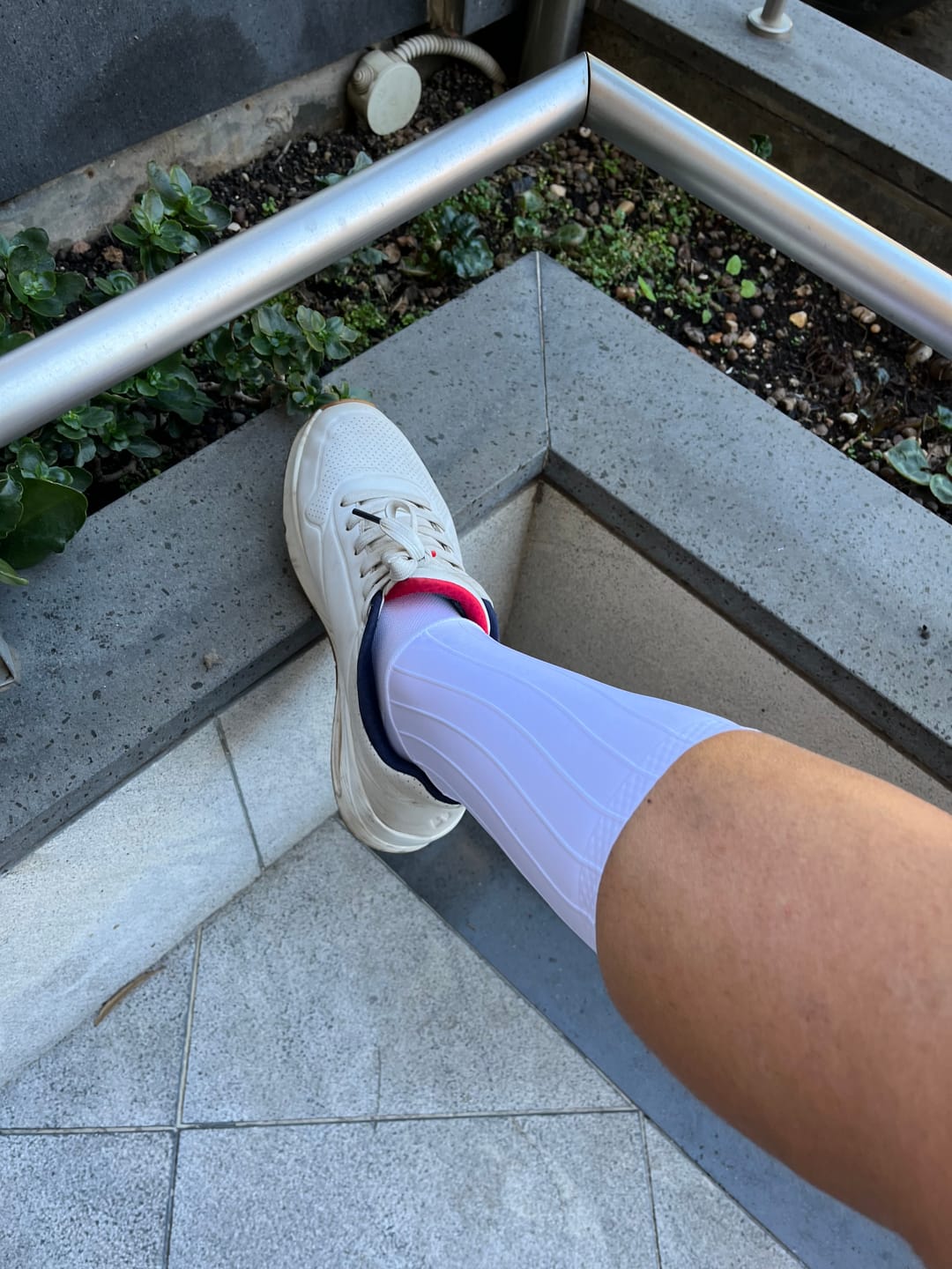Customer photo review of AERO SOCKS - WHITE