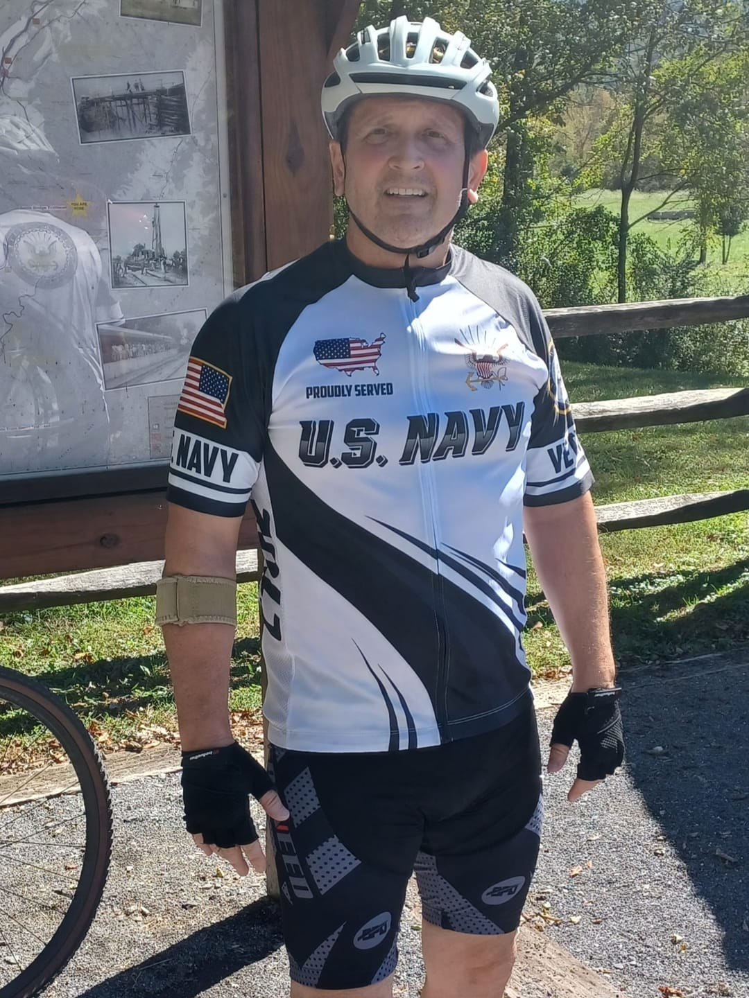 Customer photo review of Men’s Personalized U.S. Navy Proudly Served Cycling Jersey & Kit