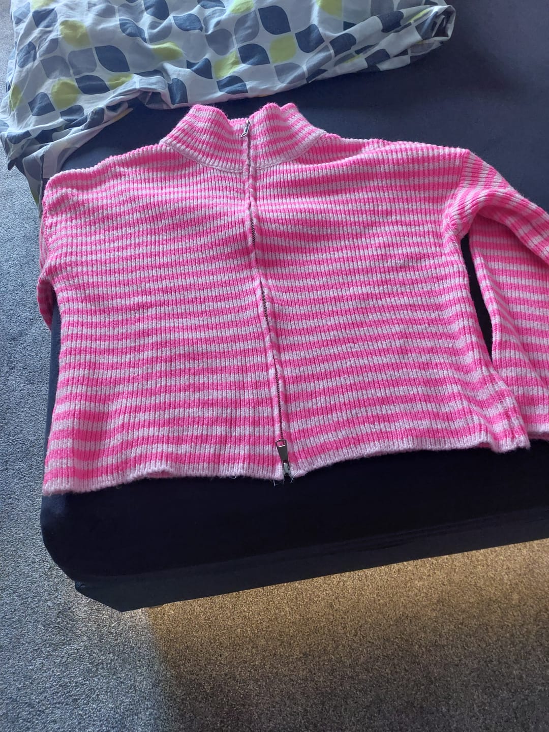Customer photo review of Zipper Strickjacke mit leicht ausgestelltem Ärmel rosa/pink