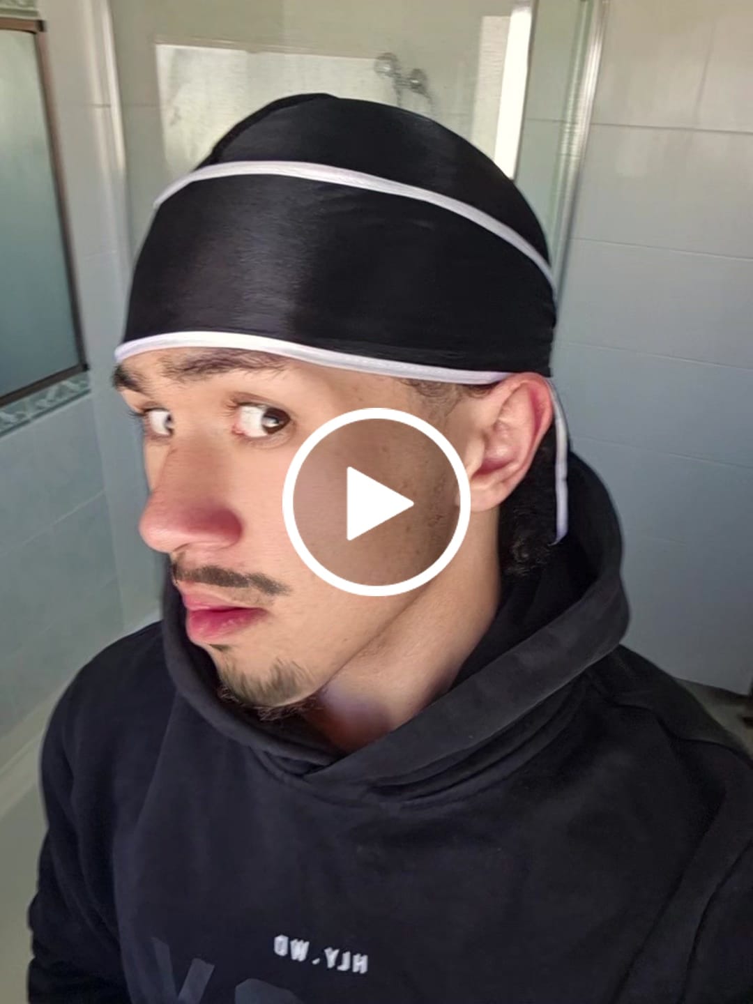 Customer video review of Black & White Satin Durag