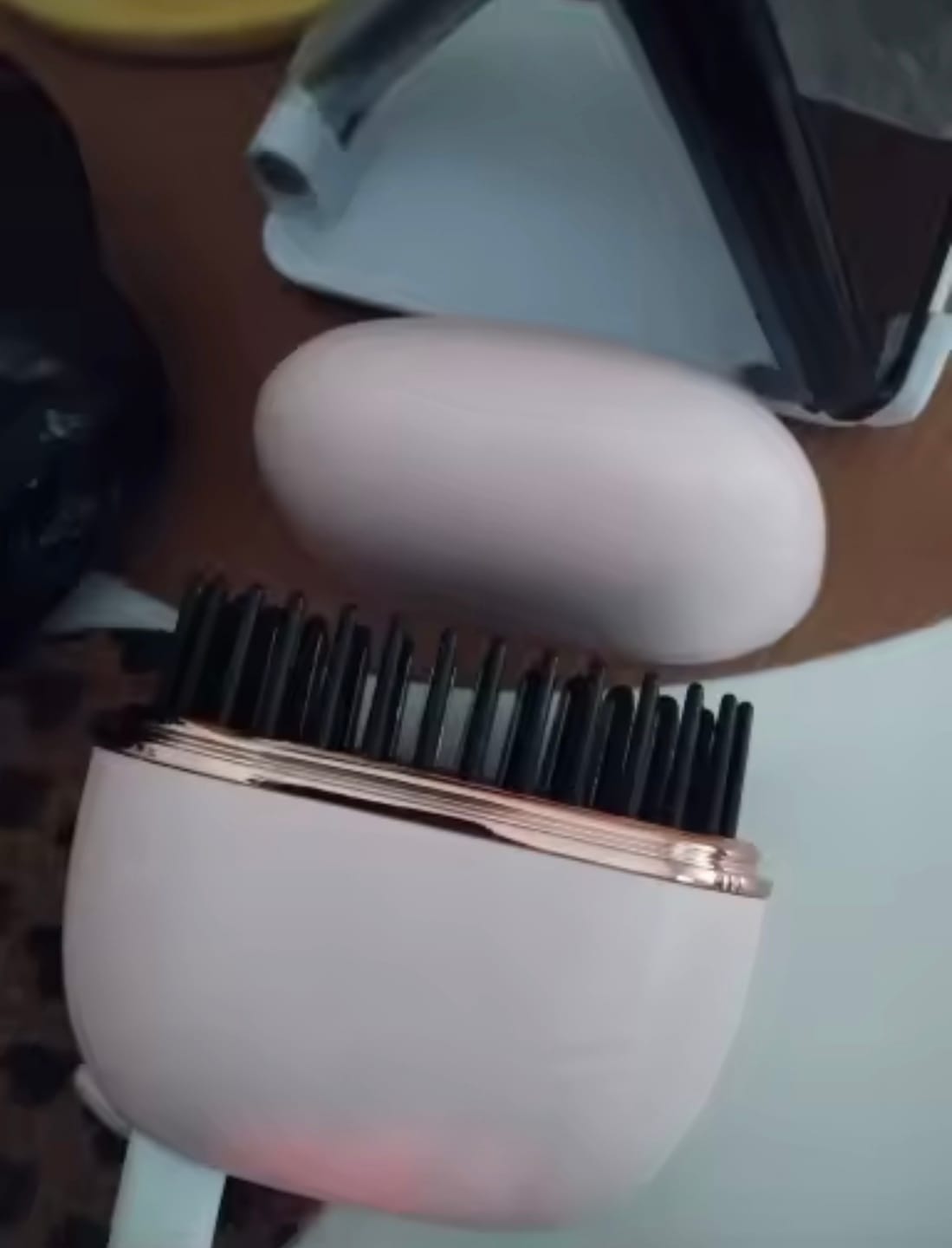 Customer photo review of Styli - Deine Haare brauchen ein schnelles Update? Style sie einfach unterwegs nach.