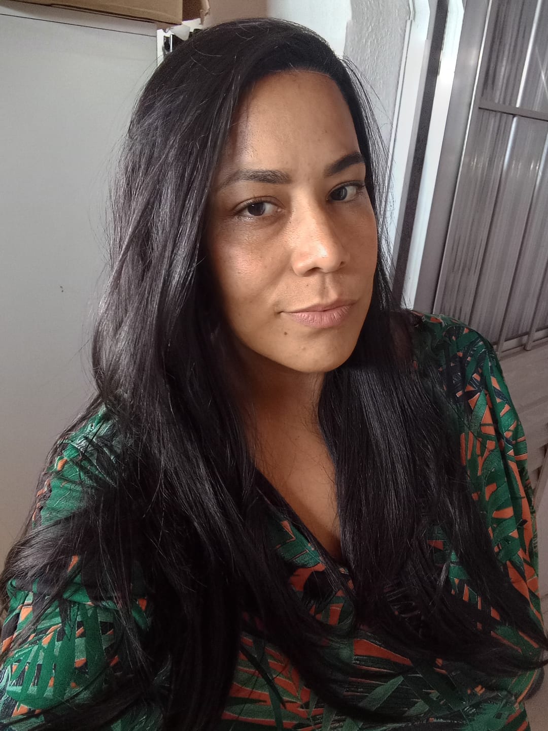 Customer photo review of Lace Front Tela HD Diamante Castanho Escuro Ondulada - Repartição Livre 13x2