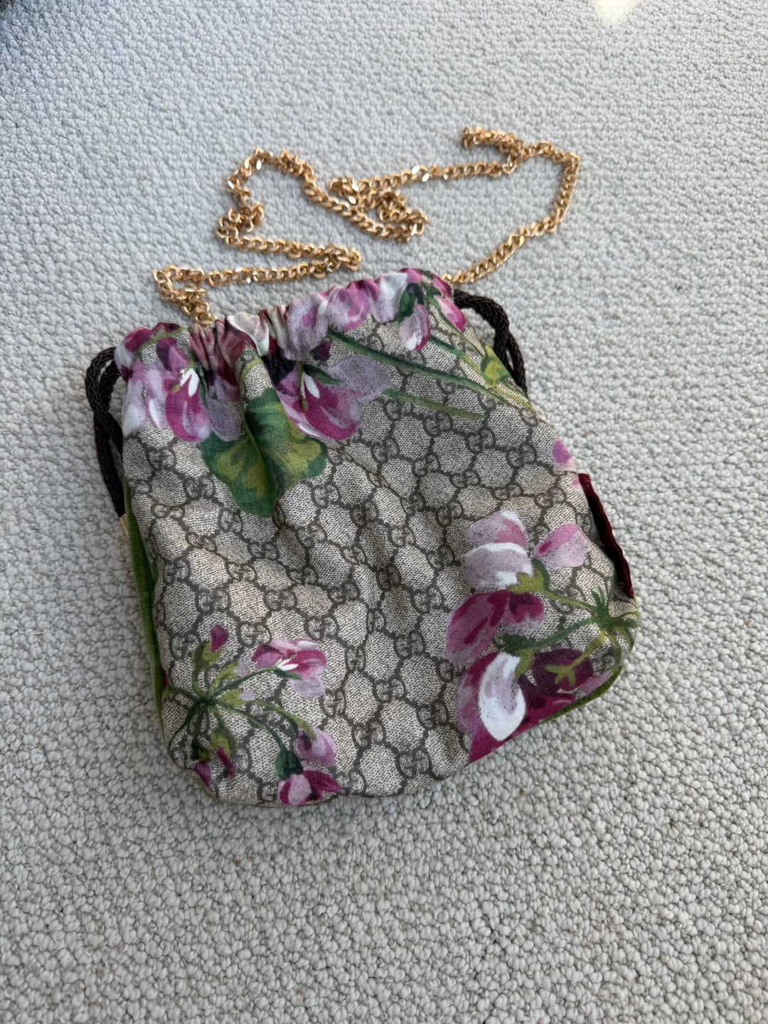 Customer photo review of GG Blooms Pink Vintage Scarf Drawstring Crossbody Bag