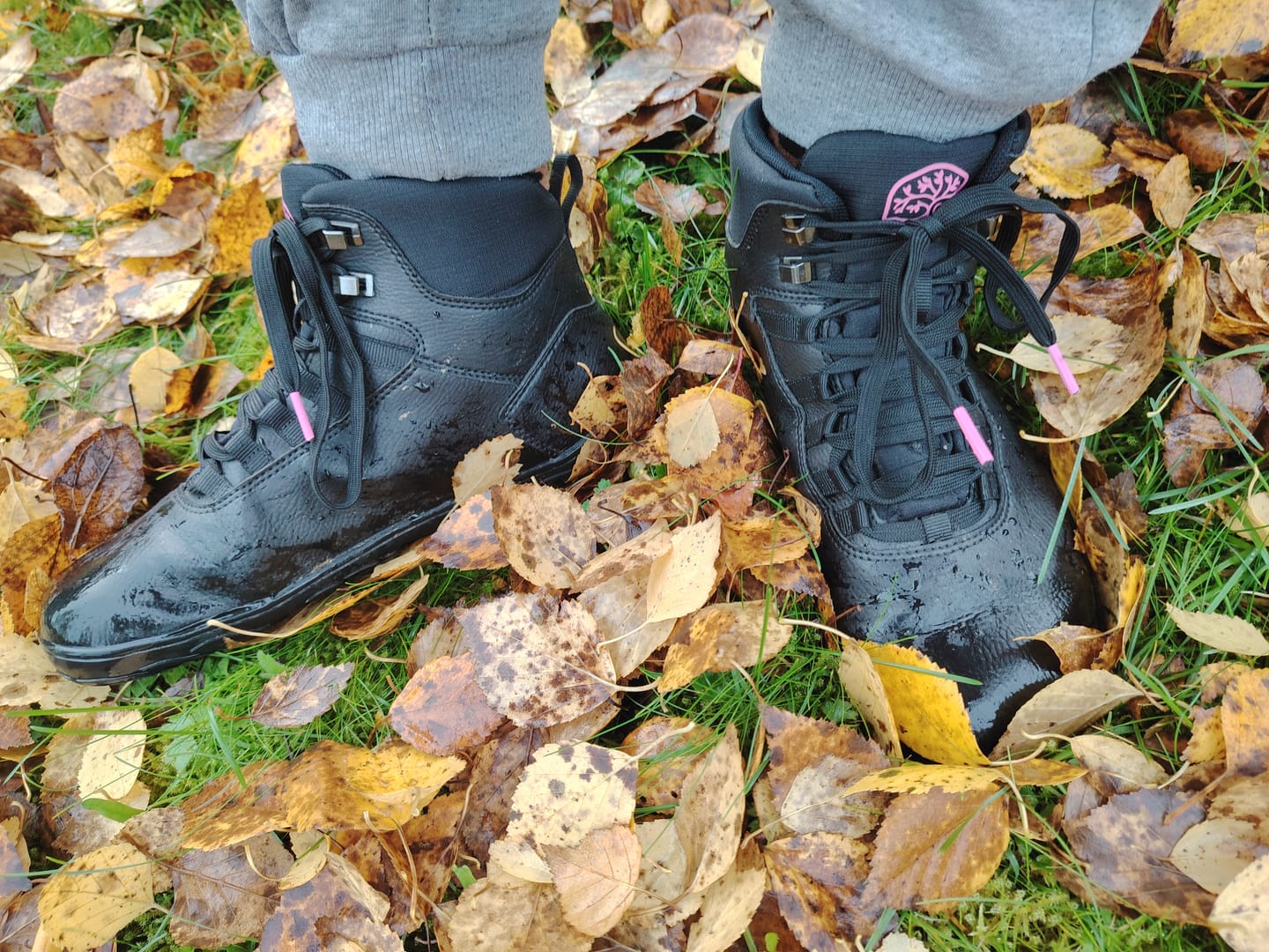 Customer photo review of Vaistoa Uoma 2 -paljasjalkavaelluskengät