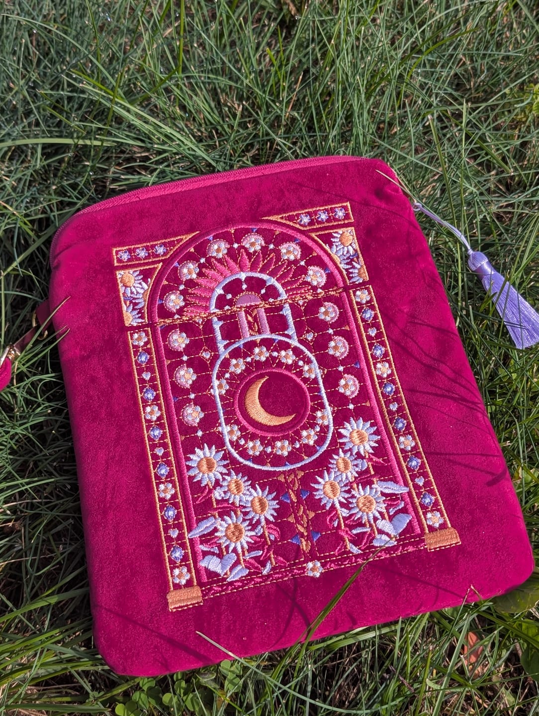 Customer photo review of Iridescence eReader Sleeve - Pink