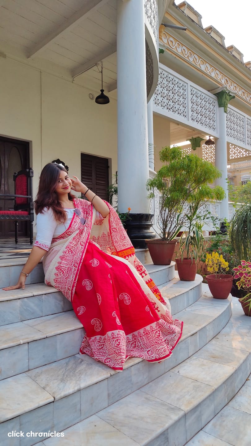 Customer photo review of Red & White Pecha Applique work Saree