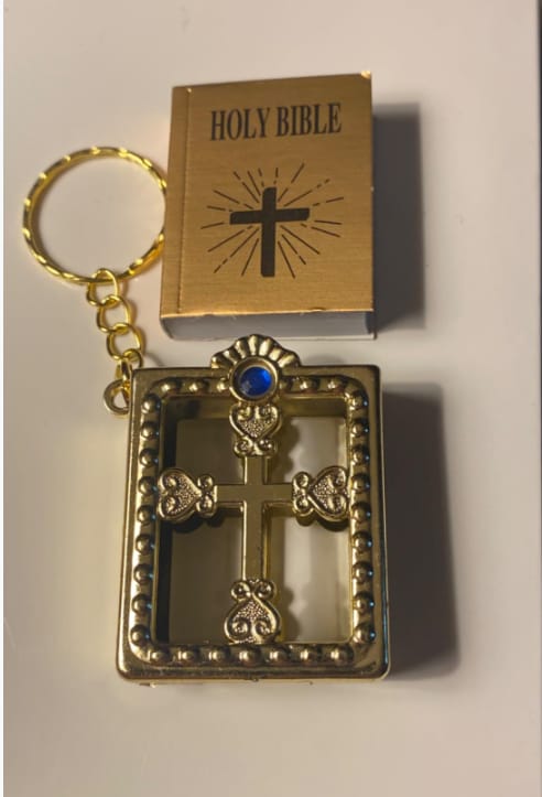 Customer photo review of Llavero biblia
