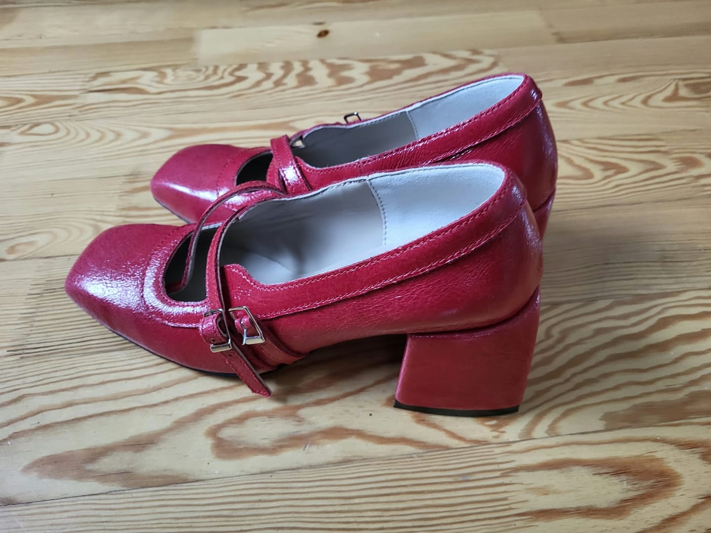 Customer photo review of "Vinyl Heels, Red"