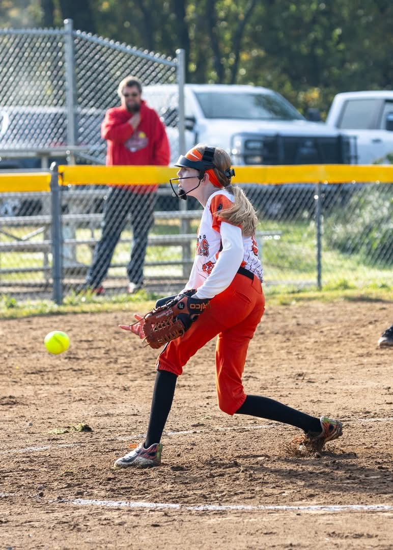 Customer photo review of NEO Softball Fielder's Mask