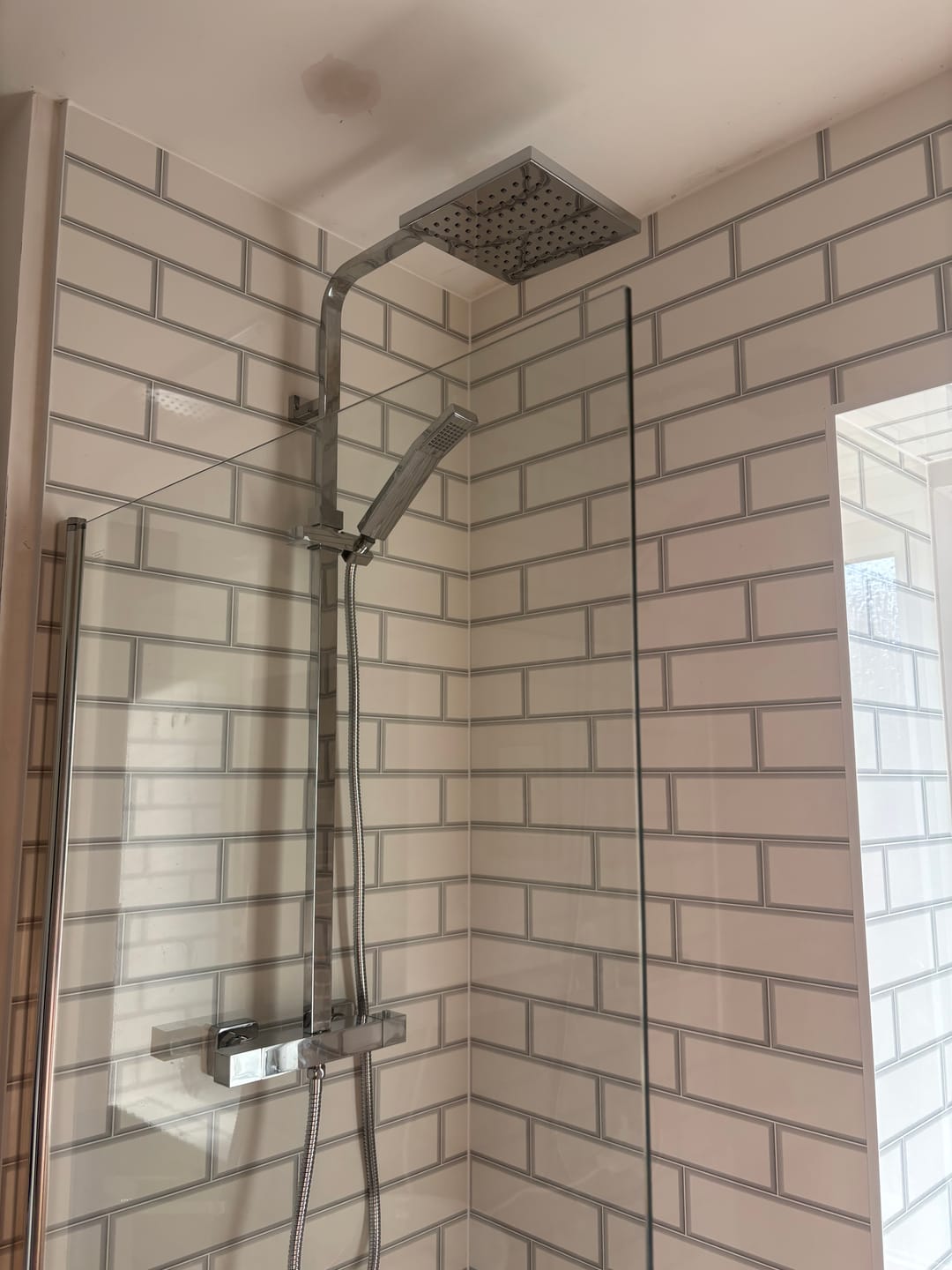 Customer photo review of 10mm London Tile Gloss Shower Panel 1M x 2.4M