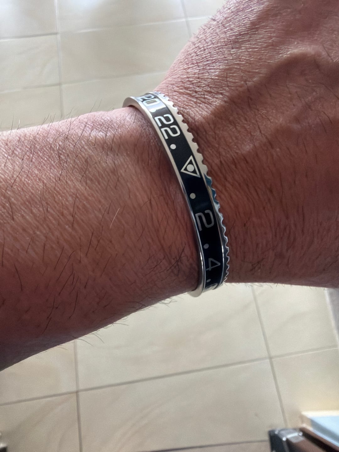 Customer photo review of BEZELET ALL BLACK