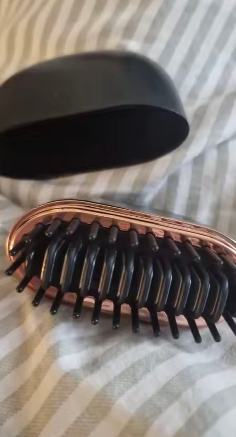 Customer photo review of Styli - Deine Haare brauchen ein schnelles Update? Style sie einfach unterwegs nach.
