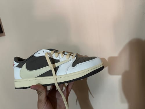 Customer photo review of Travis Scott x Air Jordan 1 Retro Low OG 'Reverse Mocha' G5