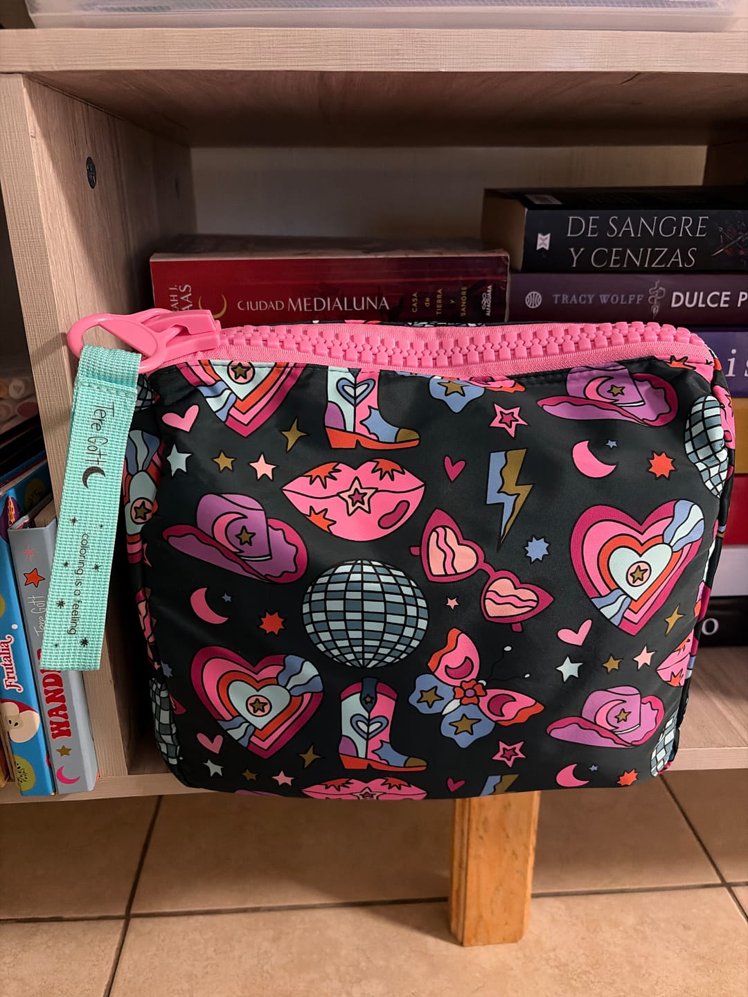 Customer photo review of ESTUCHE COWGIRL