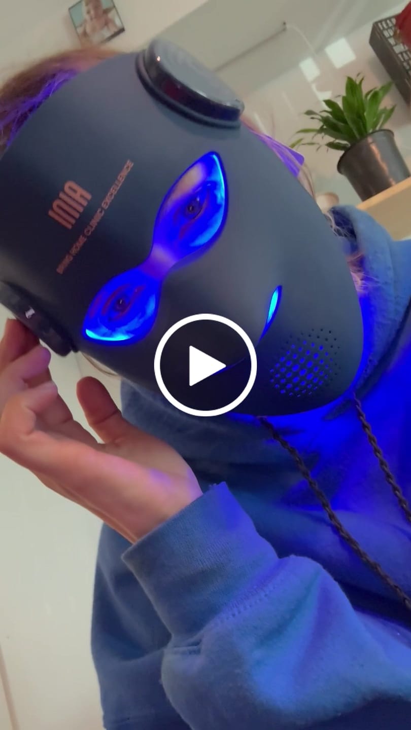 Customer video review of INIA GLOW 4D 940nm Dual NIR Wireless LED Mask