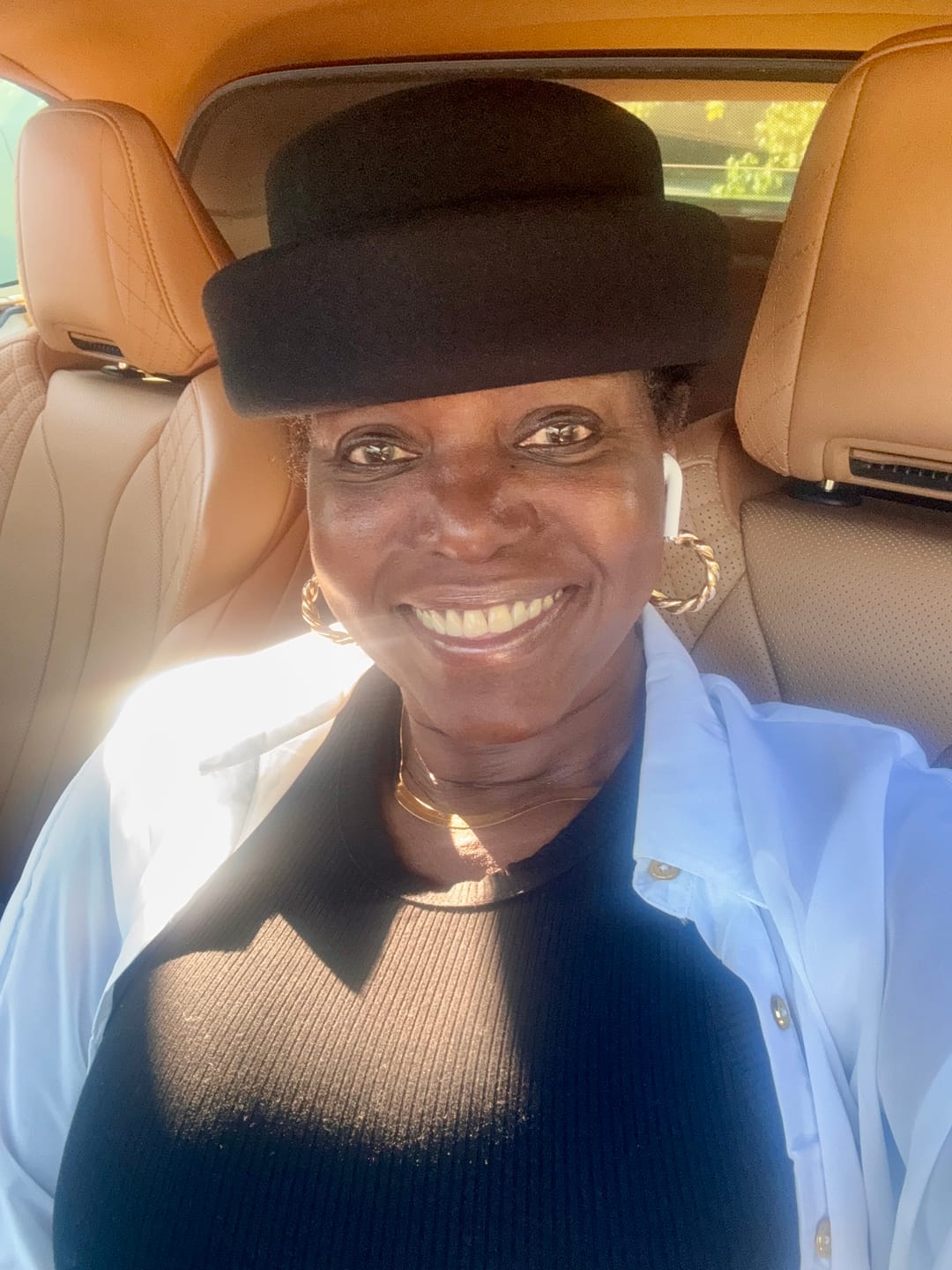 Customer photo review of London Pillbox - Black