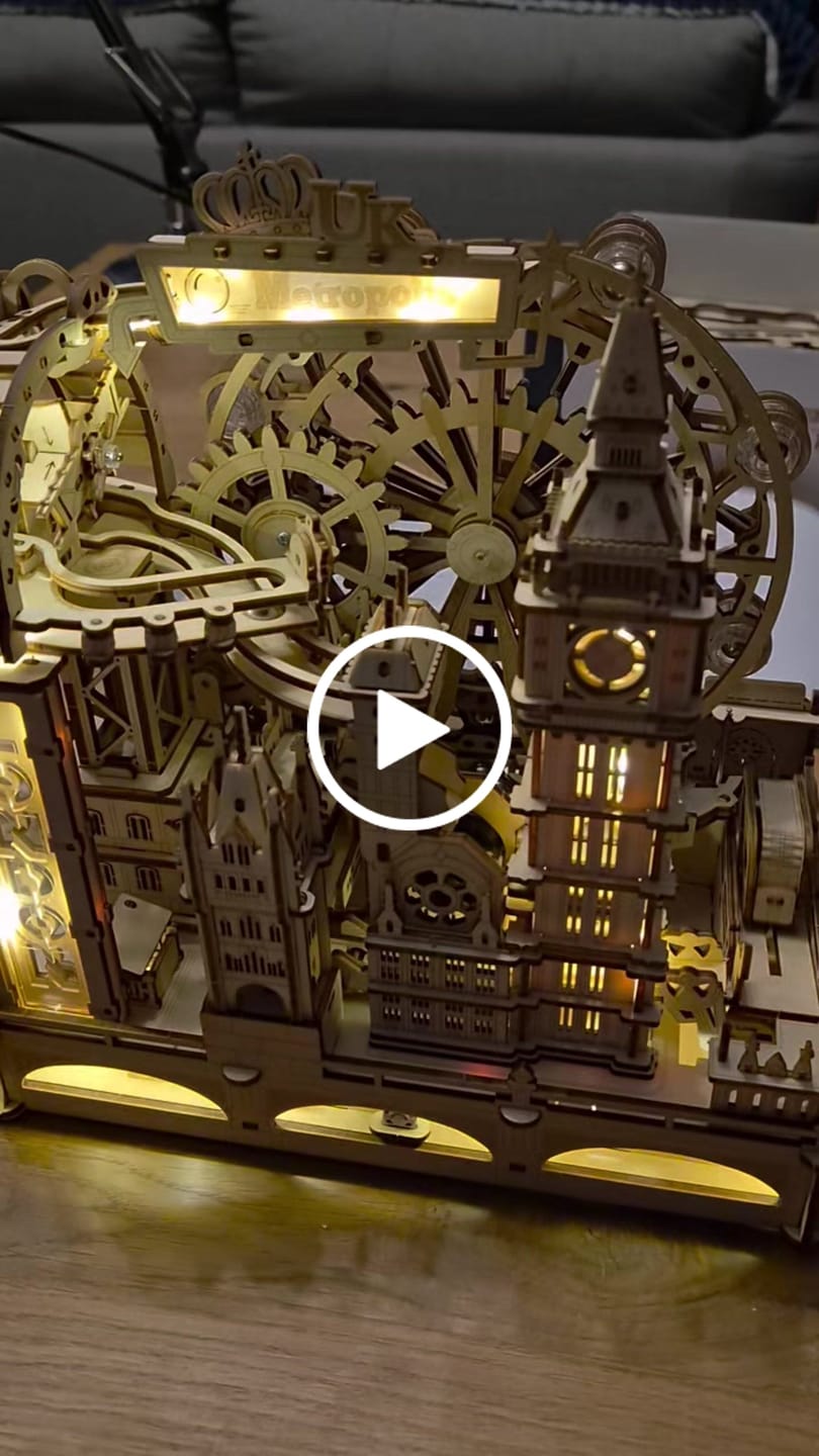 Customer video review of 3D Puzzle - Marble Travel London