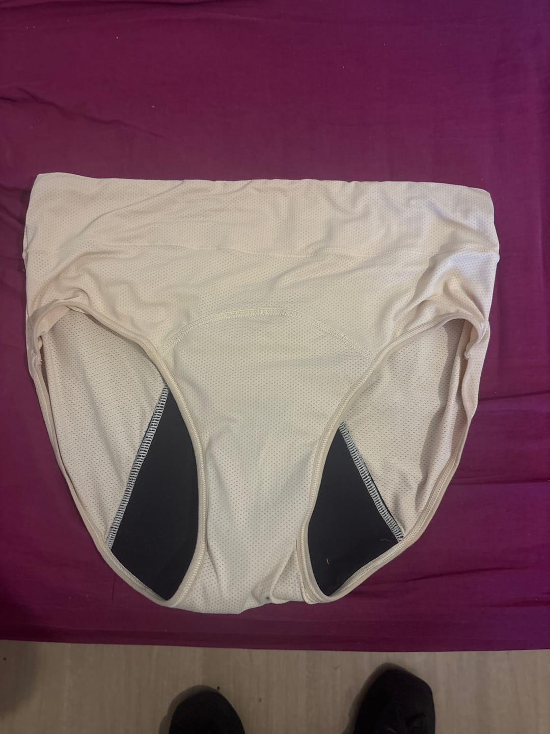 Customer photo review of Culotte Menstruelle Respirante Céleste
