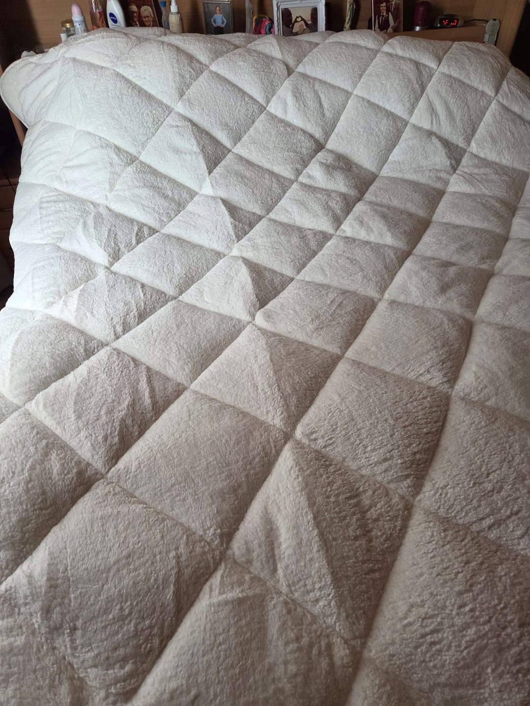 Customer photo review of Y-NOT Kussenslopen Vol & Gevoerd Teddy Pearl White  2-Pack 60x70 cm