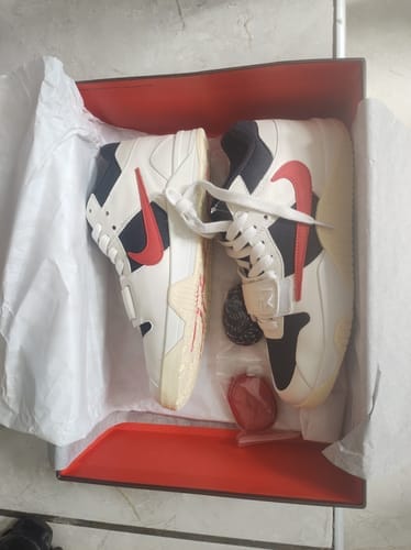 Customer photo review of Jordan Jumpman Jack TR Travis Scott en rojo G5