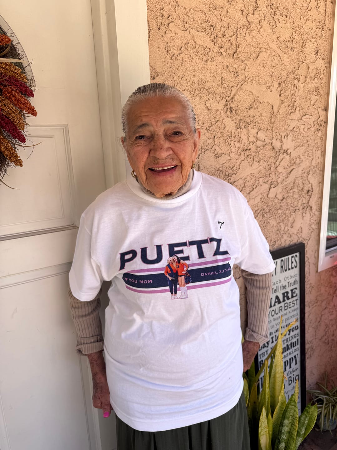 Customer photo review of Shanelle Puetz Vintage Tee