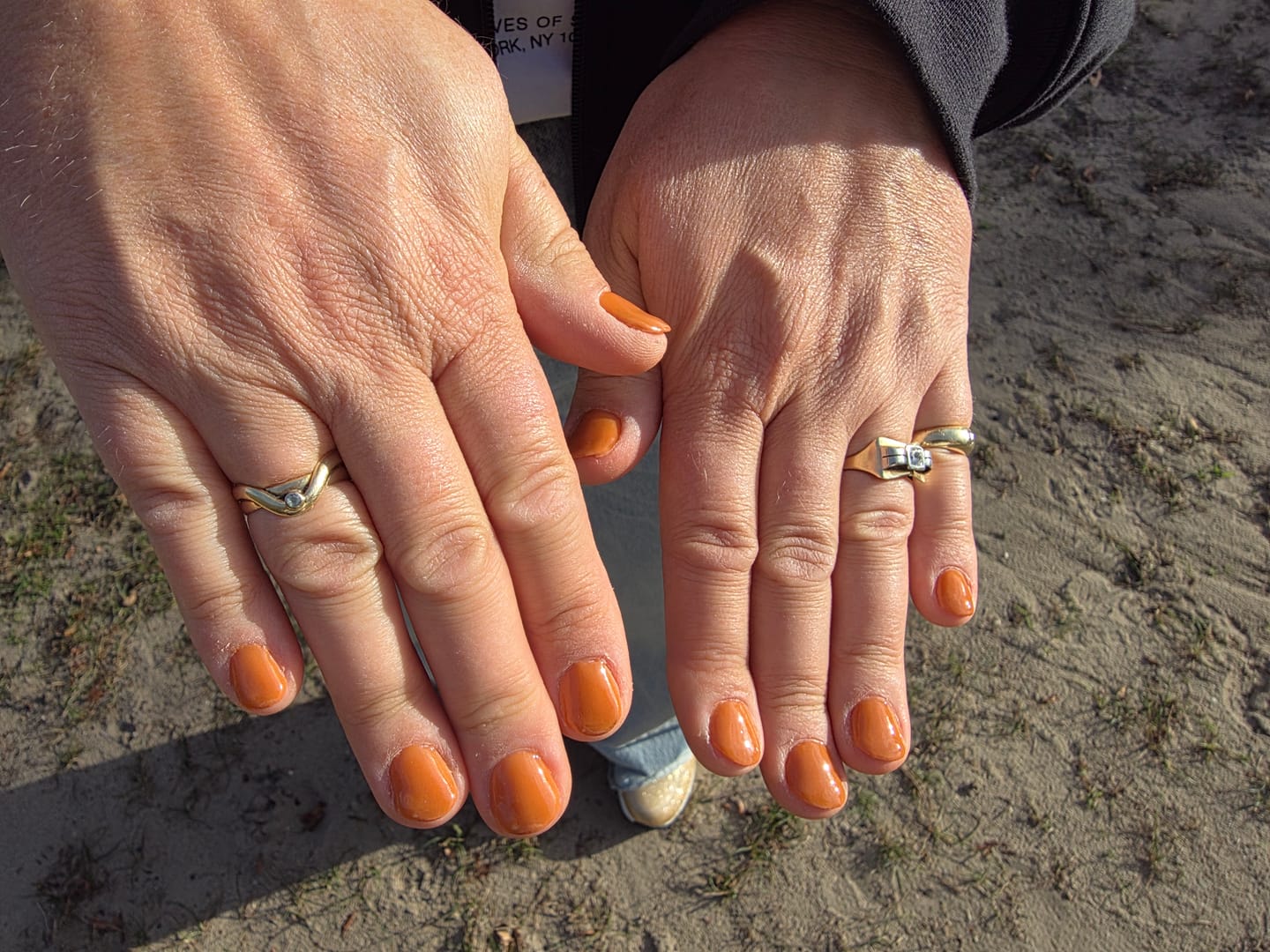 Customer photo review of Amber Clay Dipping Powder