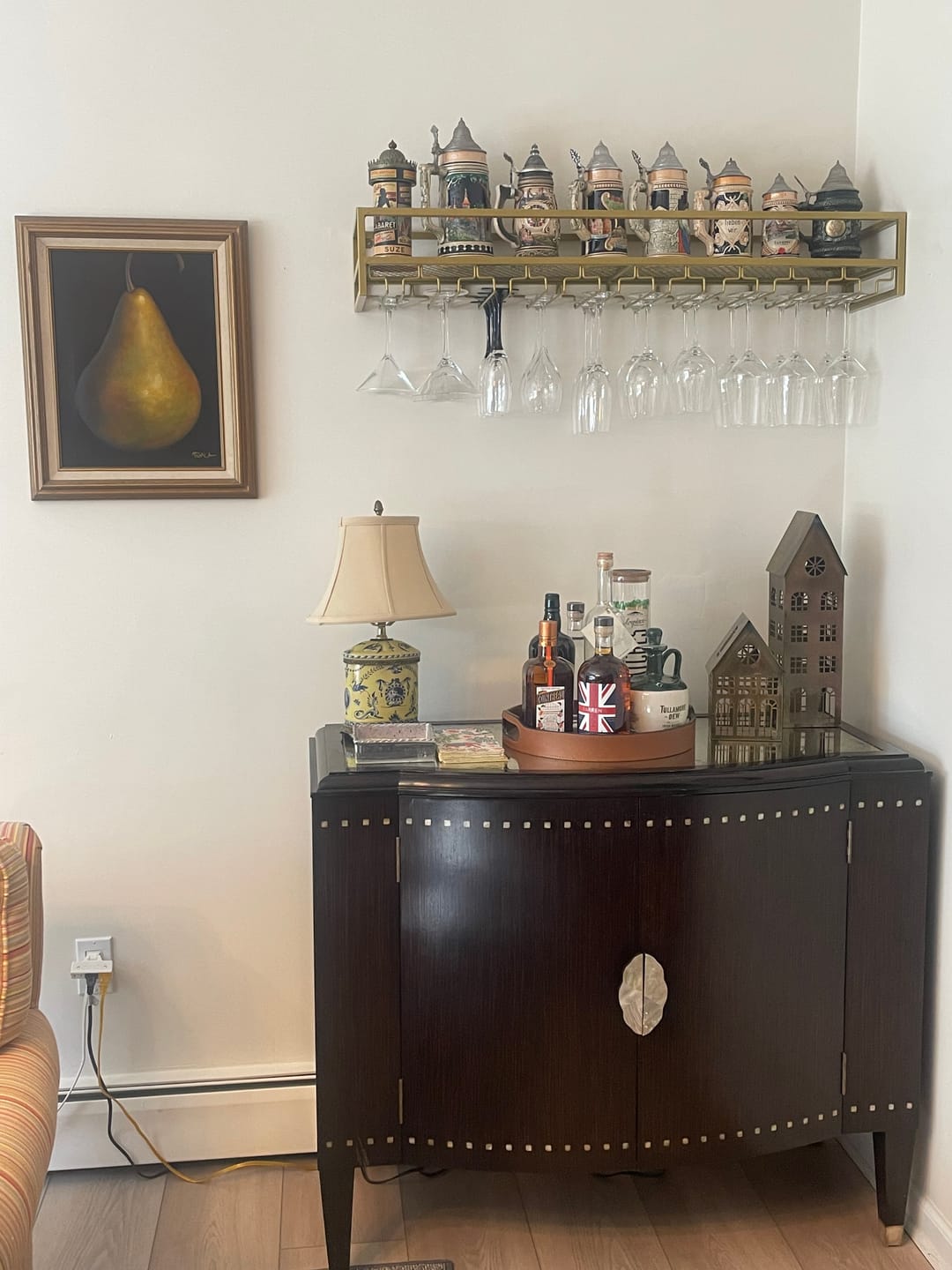 Customer photo review of Gold Rectangular Metal Floating Wall Mount Holder Wine Rack