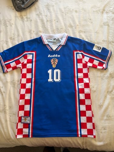 Customer photo review of Croazia Maglia Away 1998