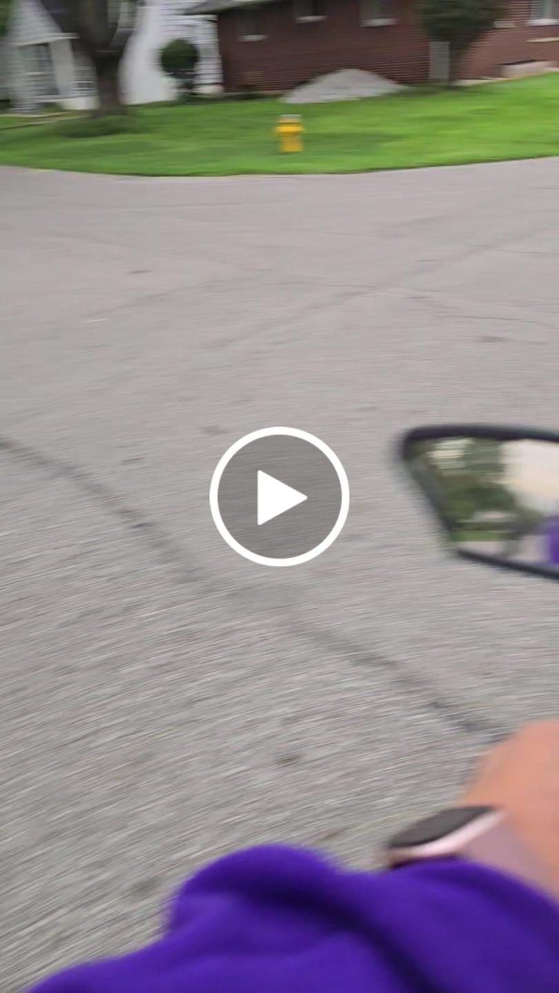 Customer video review of Eskute® T300 Pro Folding Electric Trike with One-Button Reverse